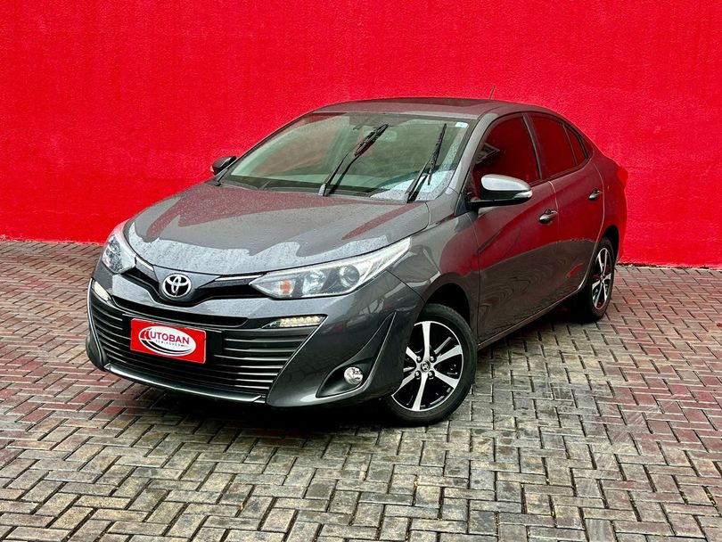 Toyota YARIS XLS Connect Sed. 1.5 Flex 16V Aut.