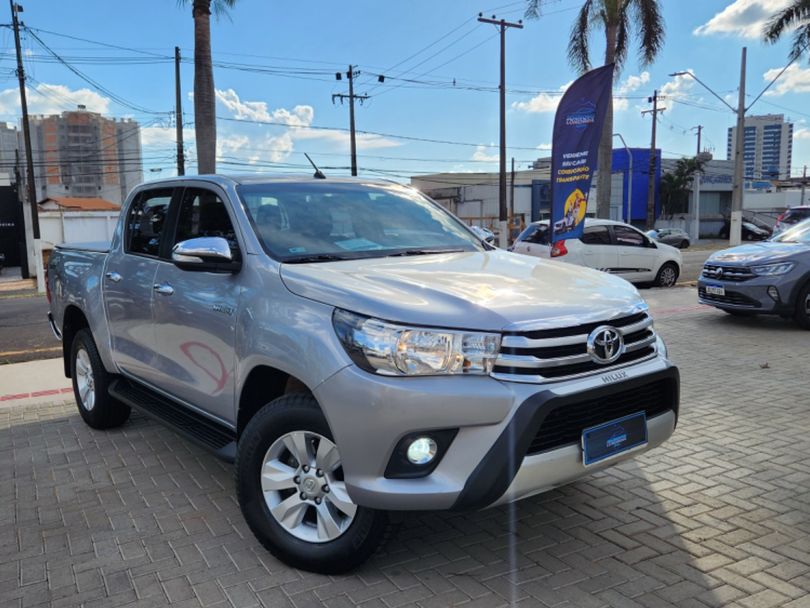 Toyota Hilux CD SR 4x4 2.8 TDI Diesel Aut.