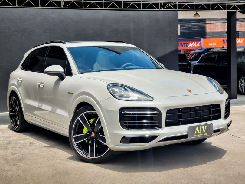 Porsche Cayenne E-Hybrid 3.0 V6 462cv