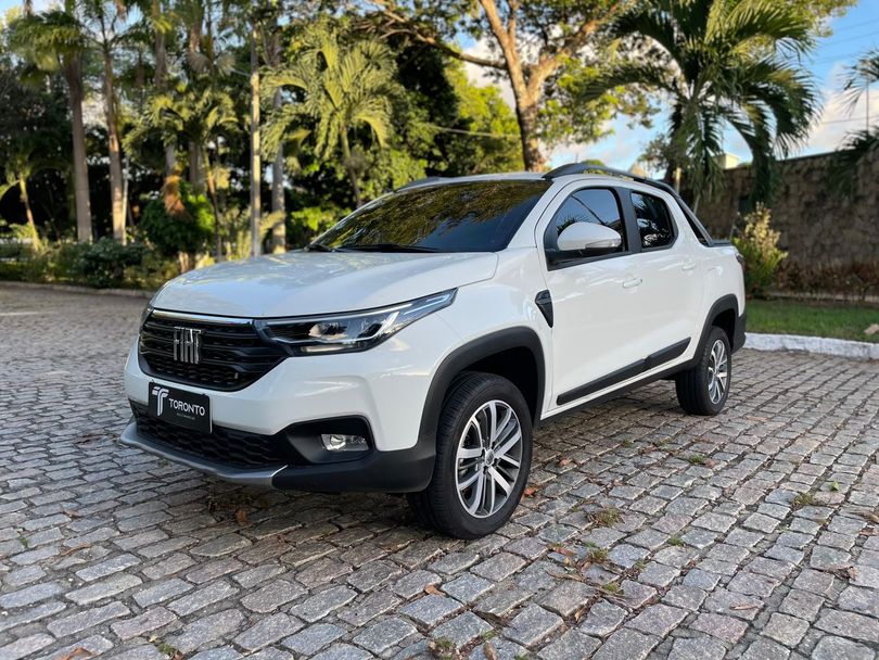 Fiat Strada Volcano 1.3 Flex 8V CD