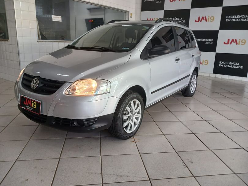 VolksWagen SPACEFOX 1.6/ 1.6 Trend Total Flex 8V 5p