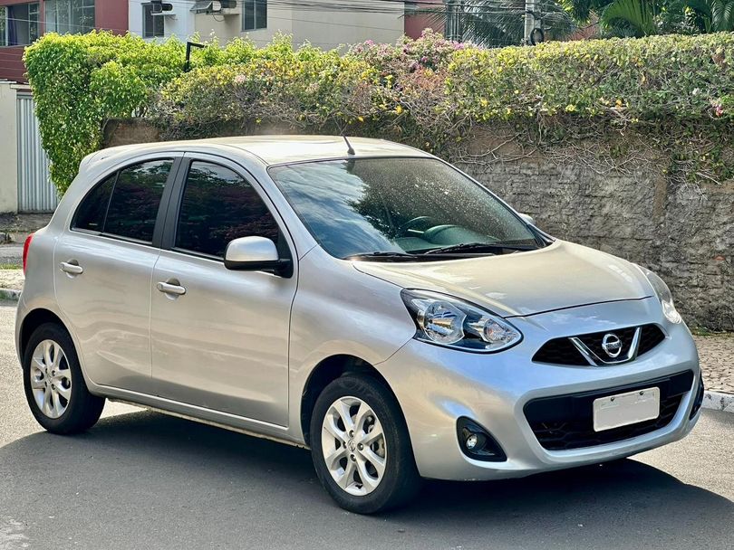 Nissan MARCH SV 1.6 16V FlexStart 5p Aut.