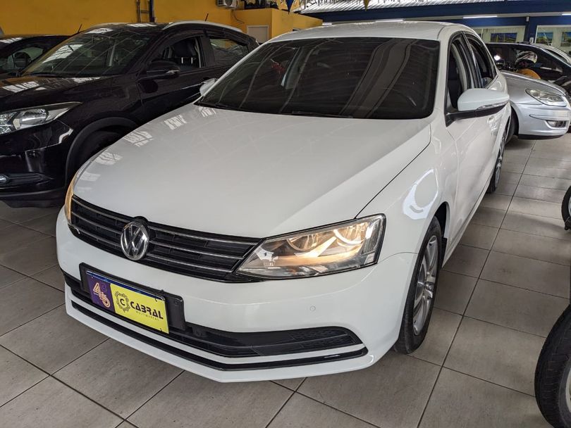 VolksWagen JETTA Comfortline 2.0 T.Flex 8V 4p Tipt.