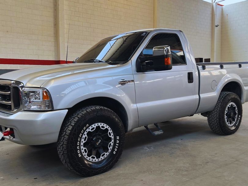 Ford F-250 XL 3.9 4x2 Diesel