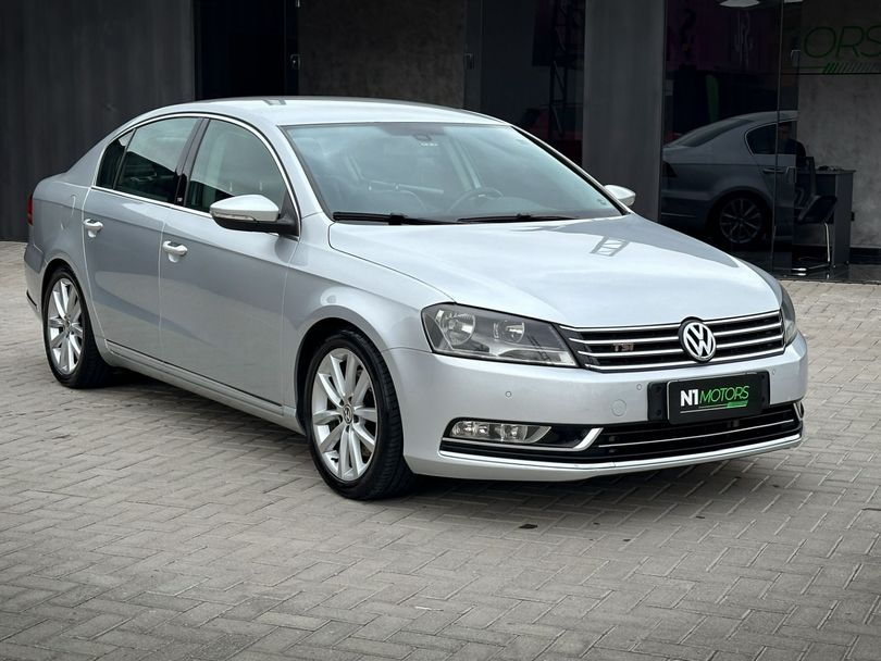 VolksWagen Passat TB 2.0 FSI/TSI 211cv Tiptronic 4p