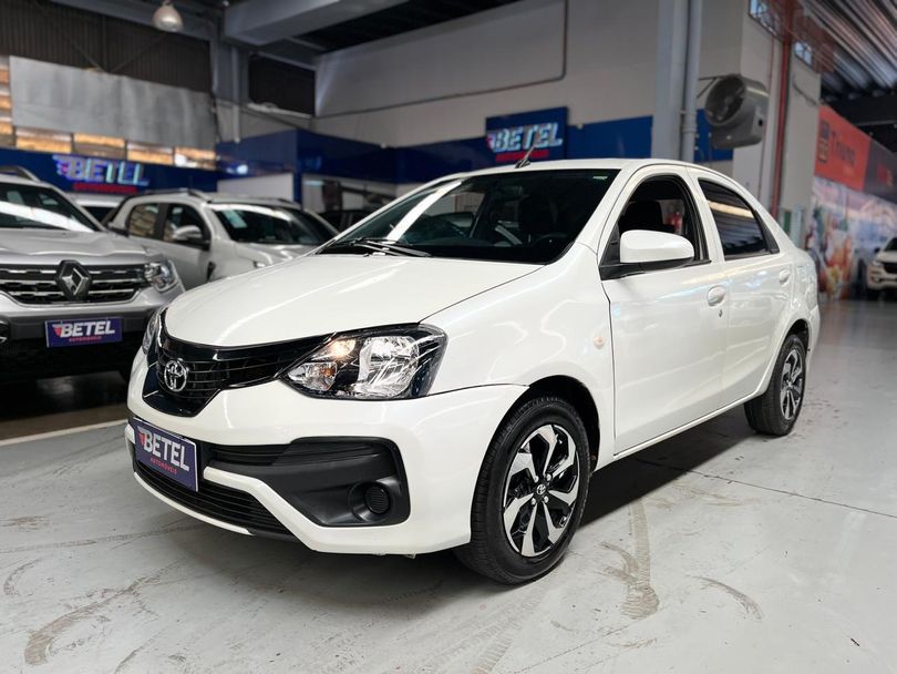 Toyota ETIOS X Sedan 1.5 Flex 16V 4p Mec.
