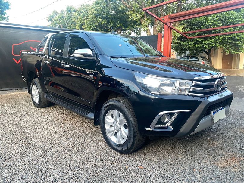 Toyota Hilux CD SRV 4x2 2.7 Flex 16V Aut.