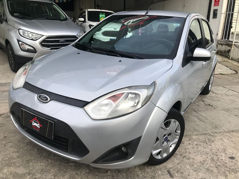 Ford Fiesta Sedan SE 1.6 8V Flex 4p