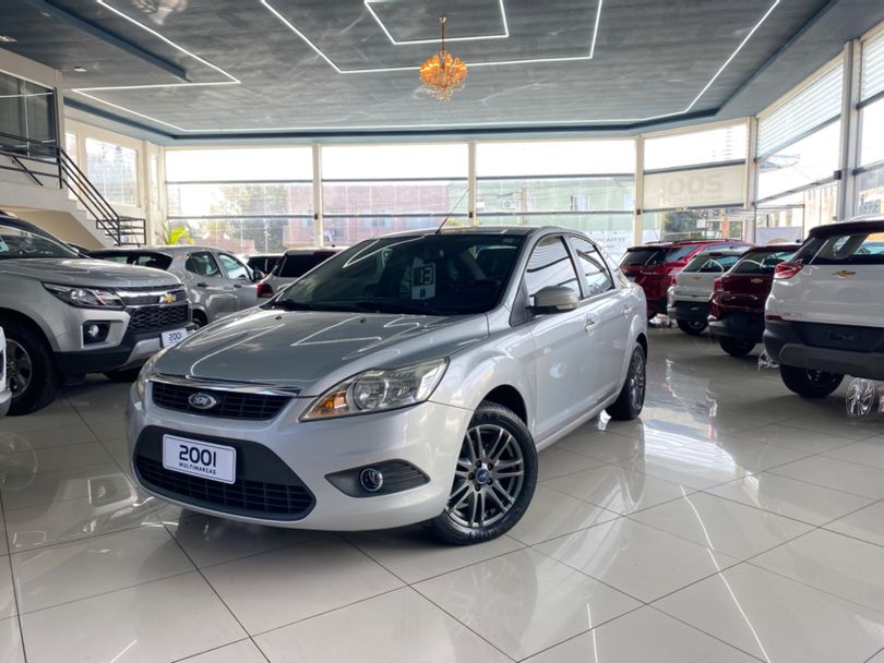 Ford Focus Sedan 2.0 16V/2.0 16V Flex 4p