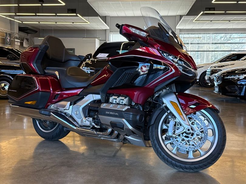 HONDA GOLD WING TOUR 1800