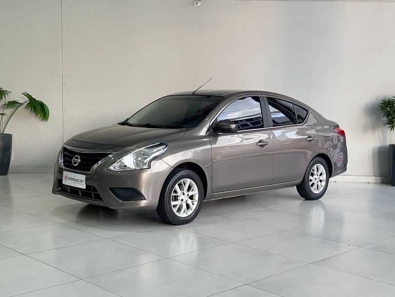 Nissan VERSA SV 1.6 16V FlexStart 4p Aut.