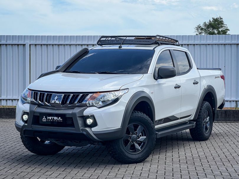 Mitsubishi L200 Triton Savana GLS 2.4 4x4 Die. Aut.