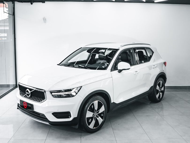 Volvo XC 40 T-5 MOMENTUM 2.0 252cv AWD