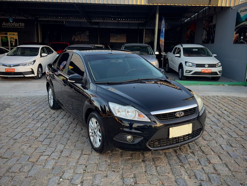 Ford Focus Sedan 1.6/1.6 Flex 8V/16V 4p Mec.