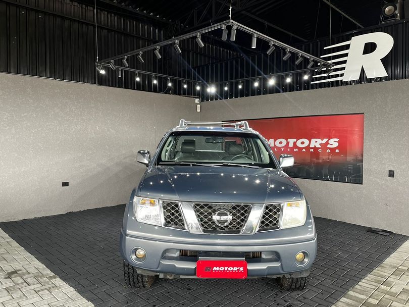Nissan Frontier LE 4x4 2.5 16V (cab. dupla)