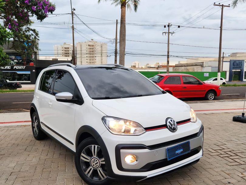 VolksWagen up! cross 1.0 TSI Total Flex 12V 5p