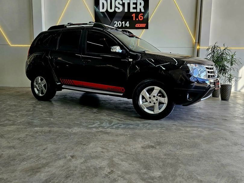Renault 1.6 DYNAMIQUE 4X2 16V FLEX 4P MANUAL