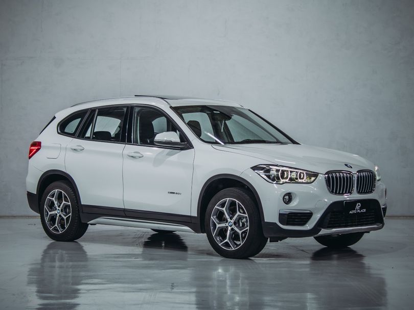 BMW X1 SDRIVE 20i X-Line 2.0 TB Active Flex