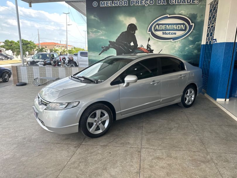 Honda Civic Sedan LXS 1.8/1.8 Flex 16V Aut. 4p