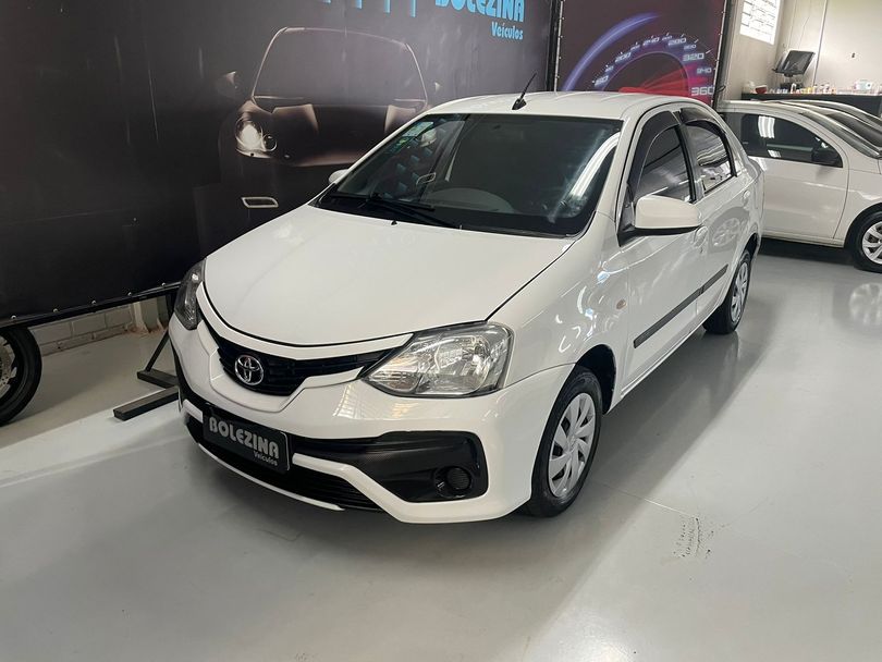 Toyota ETIOS XS Sedan1.5 Flex 16V 4p Mec.