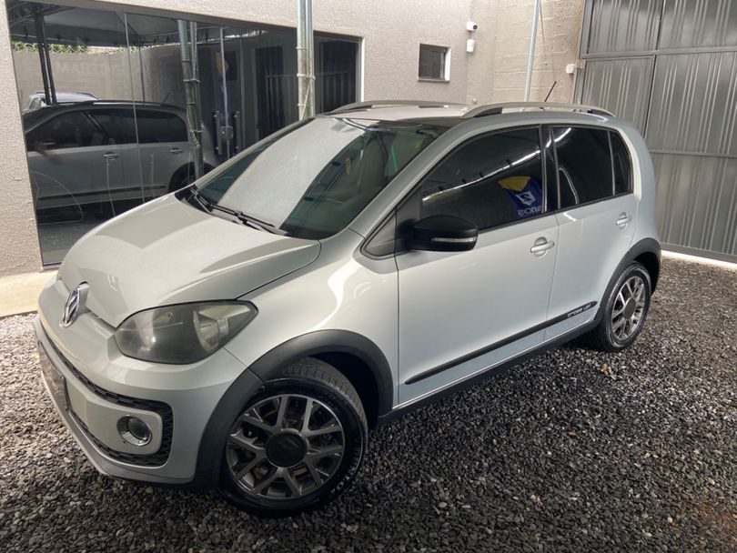 VolksWagen up! cross 1.0 TSI Total Flex 12V 5p