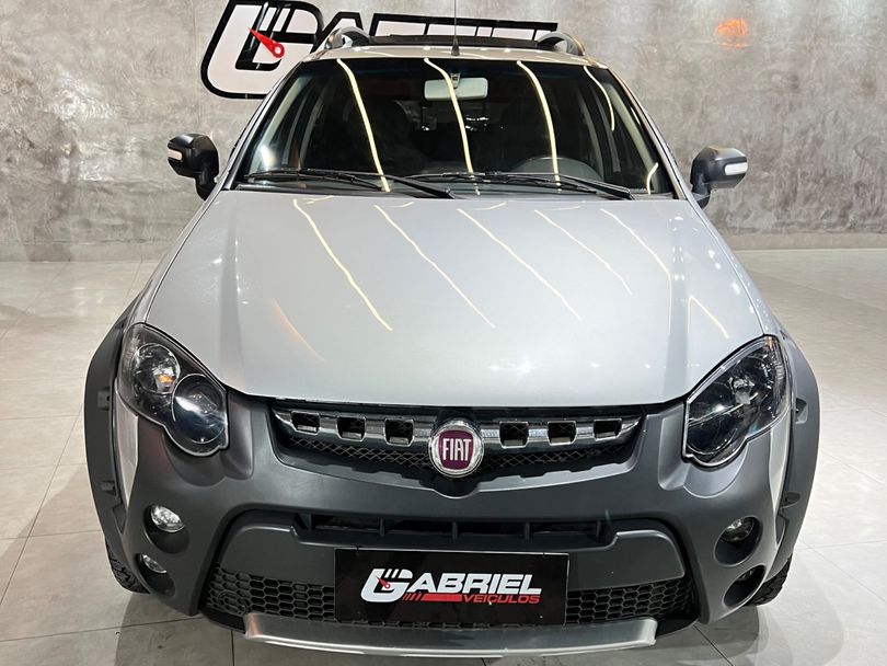 Fiat Strada Adv.1.8 16V Dualogic Flex CD