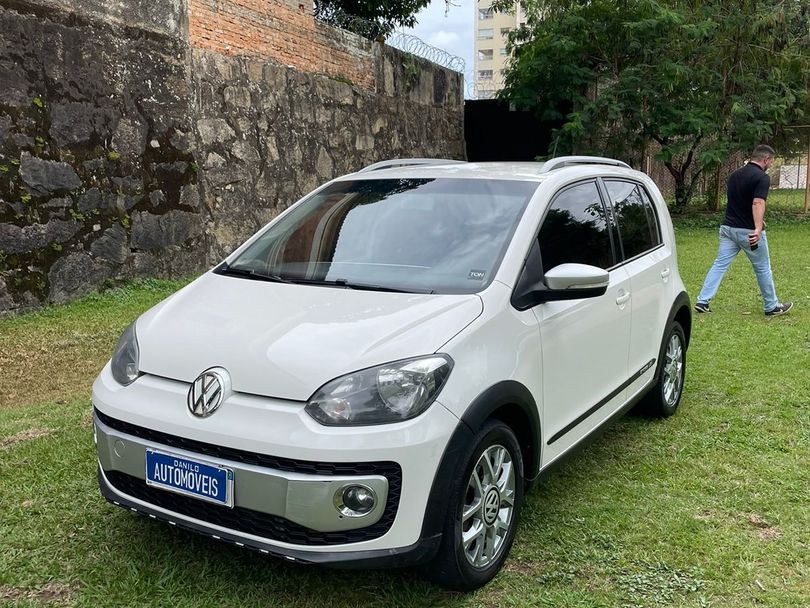 VolksWagen up! cross 1.0 TSI Total Flex 12V 5p