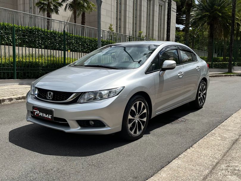 Honda Civic Sedan LXR 2.0 Flexone 16V Aut. 4p