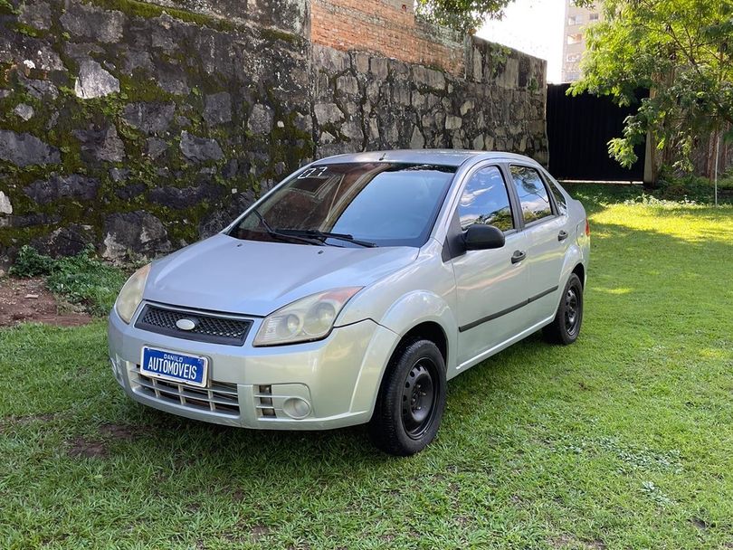 Ford Fiesta Sedan 1.0 8V Flex 4p