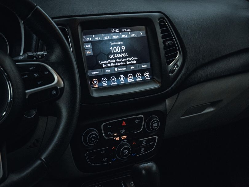 Jeep COMPASS LONGITUDE 2.0 4x2 Flex 16V Aut.