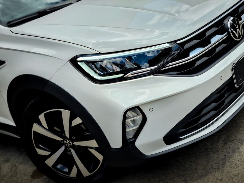 VolksWagen Nivus Highline 1.0 200 TSI Flex Aut.