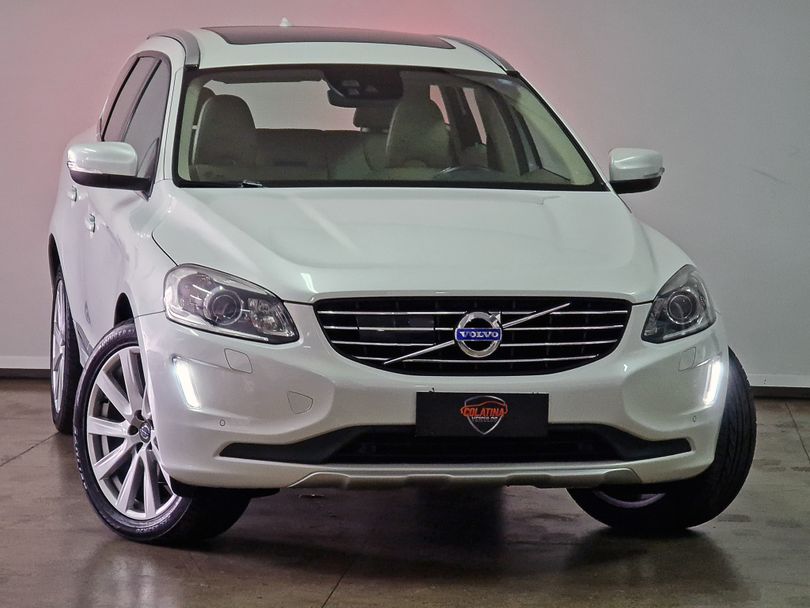 Volvo XC 60 T-6 INSCRIPTION 2.0 FWD 5p