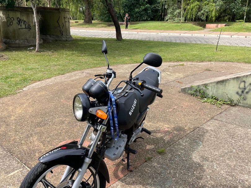 SUZUKI EN 125 YES