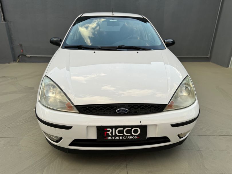 Ford Focus Sedan 2.0 16V/2.0 16V Flex 4p Aut.