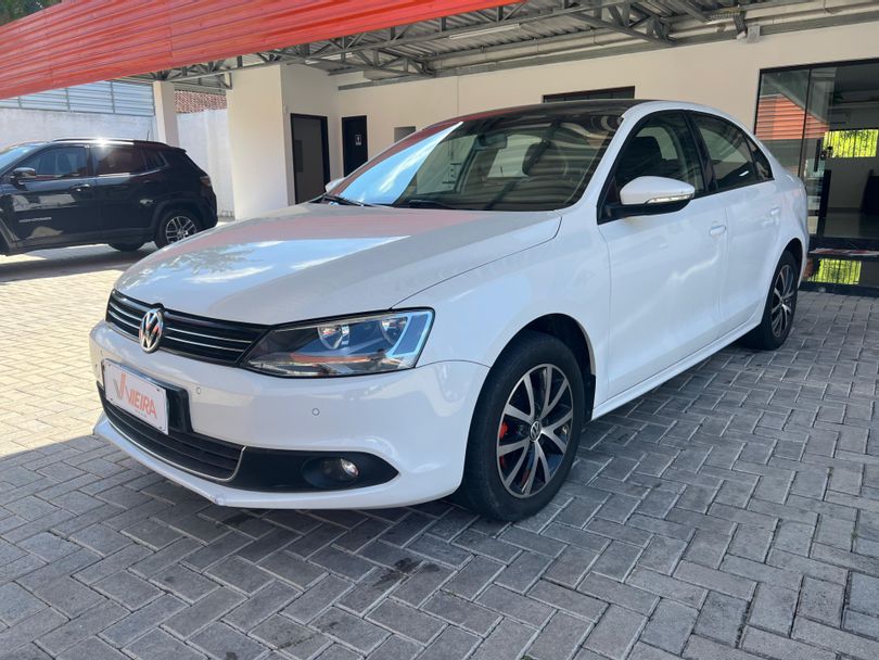 VolksWagen JETTA Comfortline 2.0 T.Flex 8V 4p Tipt.