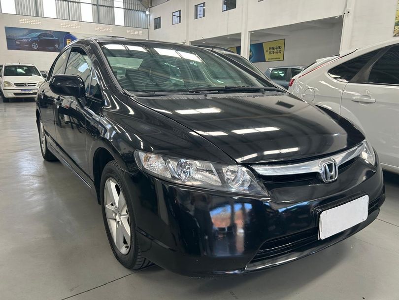 Honda Civic Sedan LXS 1.8/1.8 Flex 16V Aut. 4p