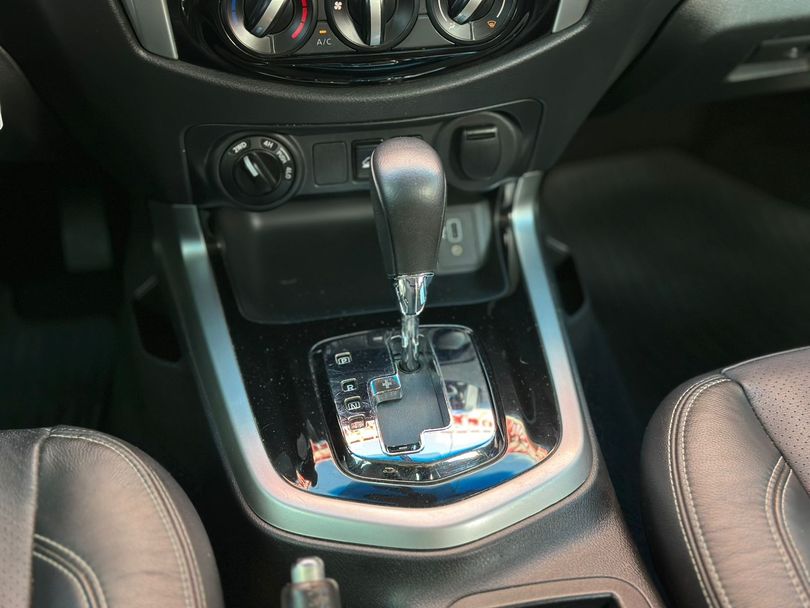 Nissan Frontier ATTAC.CD 4x4 2.3 Bi-TB Die. Aut