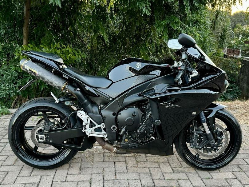 YAMAHA YZF R-1 1000