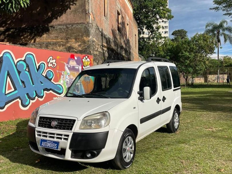 Fiat Doblo ESSENCE 1.8 Flex 16V 5p