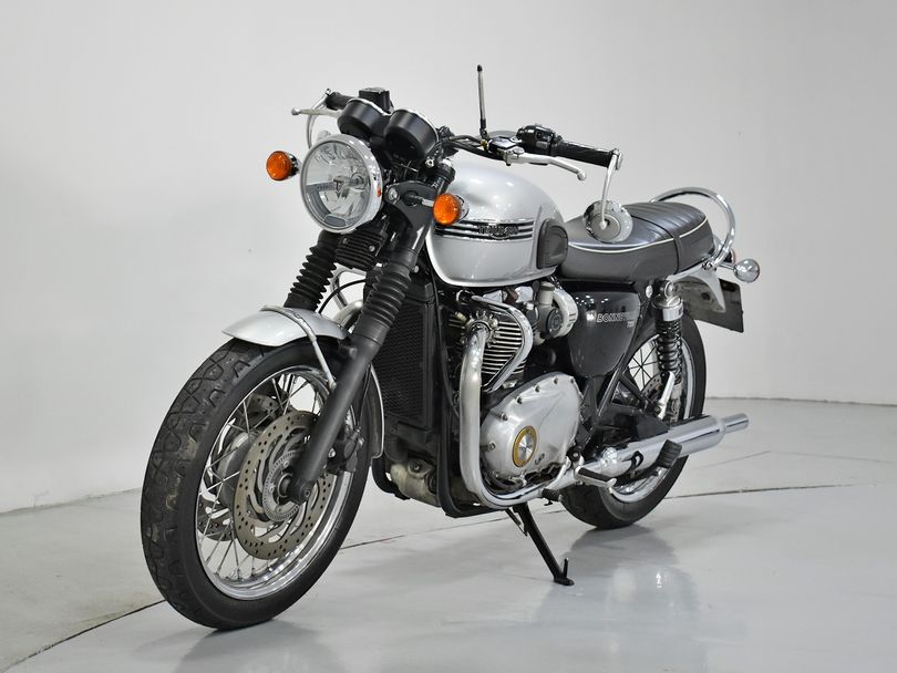 TRIUMPH BONNEVILLE T120