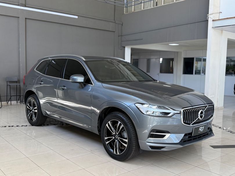 Volvo XC 60 T-8 HÍBRIDO MOMENTUM 2.0 5p