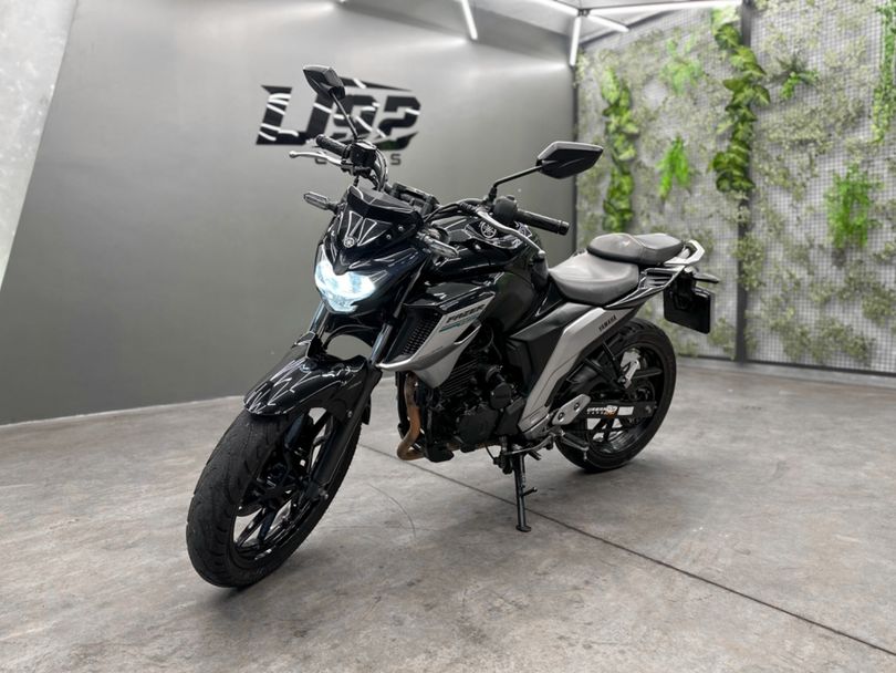 YAMAHA FZ25 250 FAZER FLEX