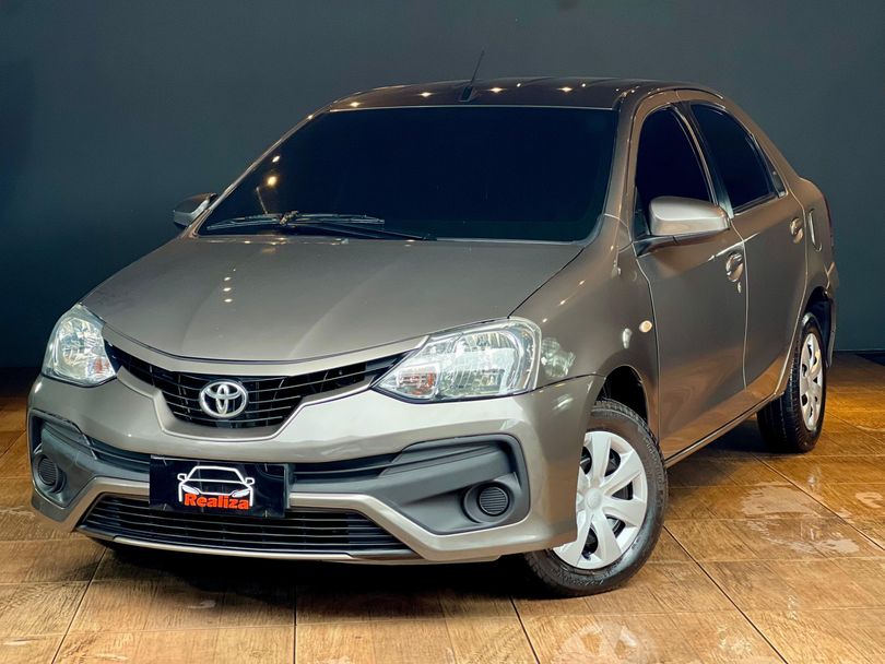 Toyota ETIOS XS Sedan1.5 Flex 16V 4p Mec.