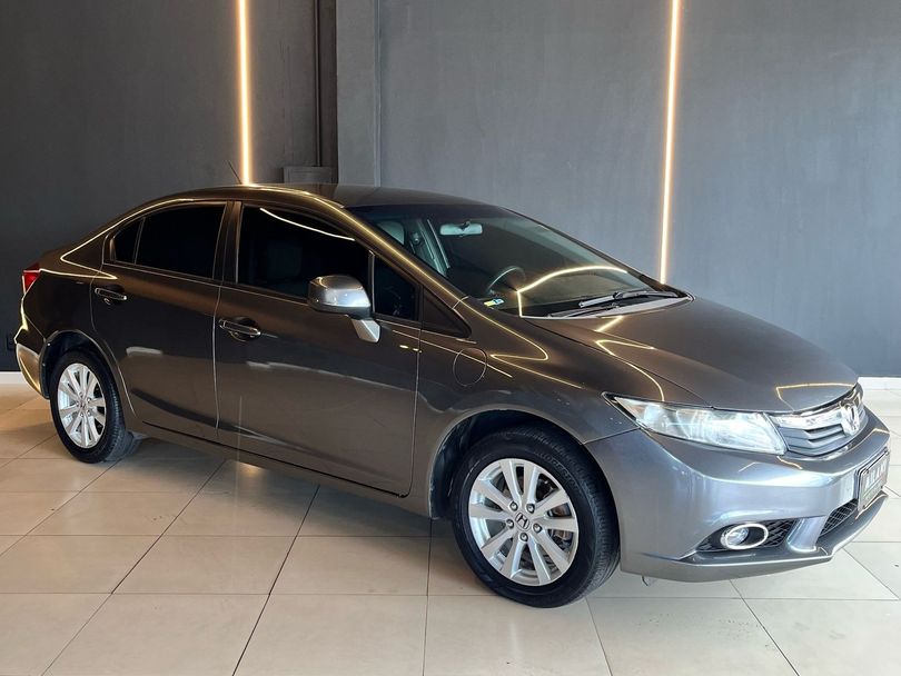 Honda Civic Sedan LXS 1.8/1.8 Flex 16V Aut. 4p