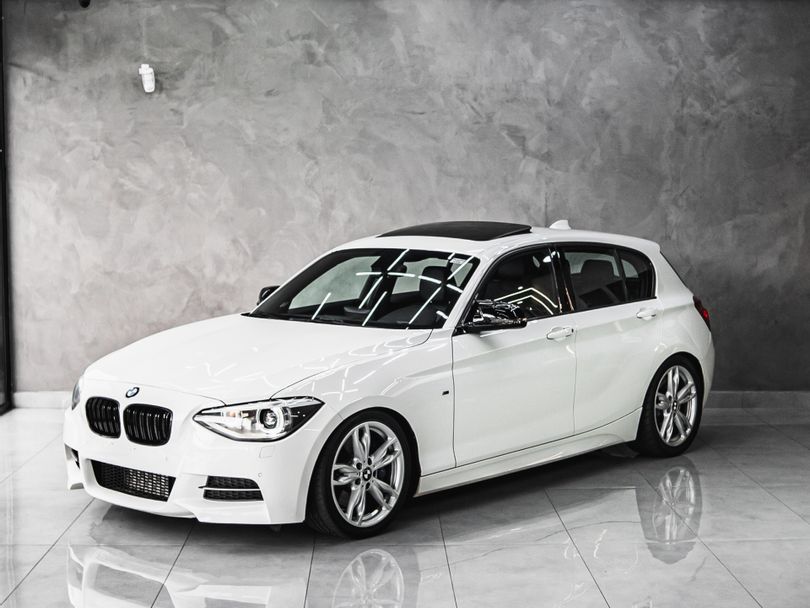 BMW M 135i 3.0 24V 320cv