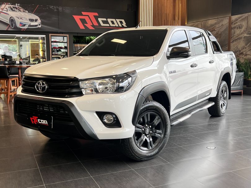 Toyota Hilux CD SR CHALL. 4x4 2.8 TDI Dies Aut.