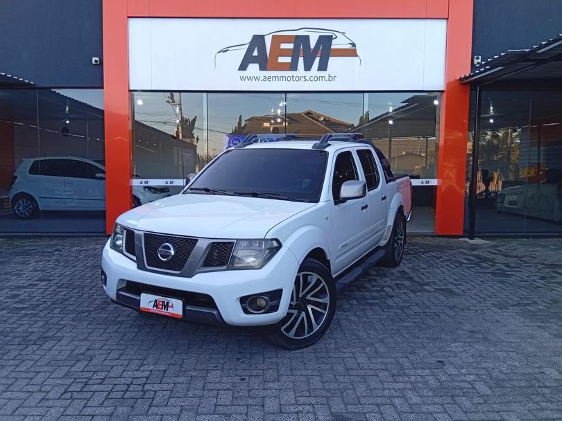 Nissan Frontier SV AT. CD 4x4 2.5 TB Dies. Aut.