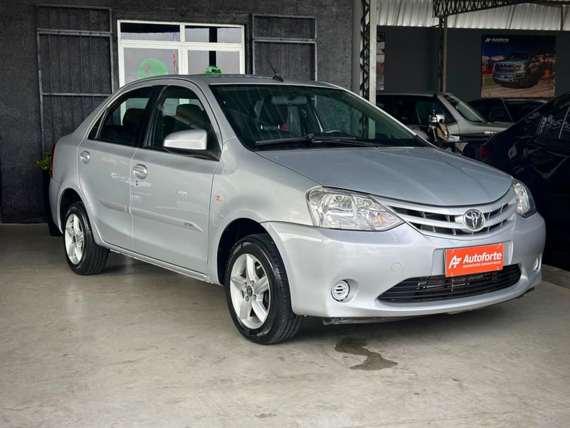 Toyota ETIOS XS 1.5 Flex 16V 5p Mec.