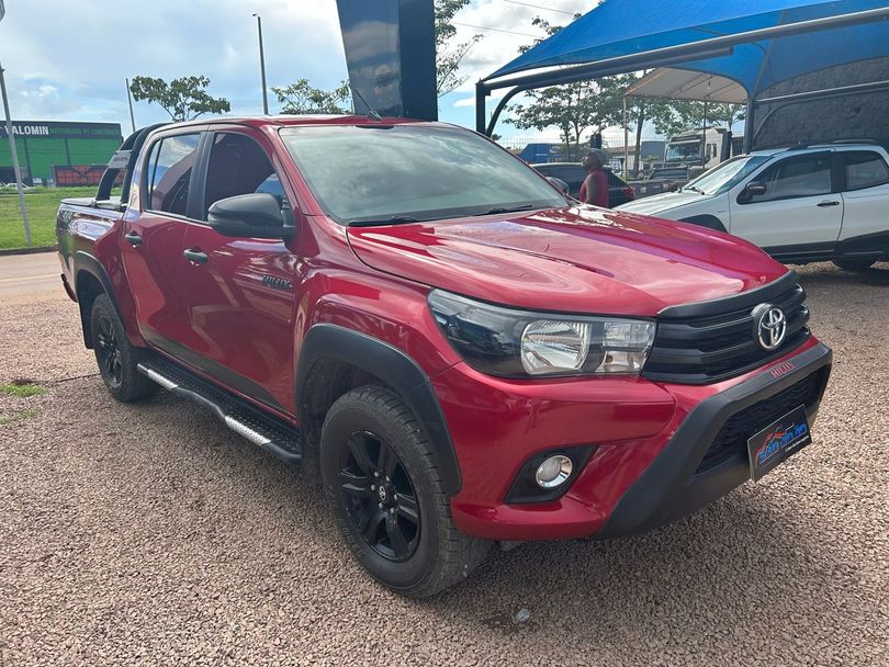 Toyota Hilux CD SR CHALL. 4x4 2.8 TDI Dies Aut.