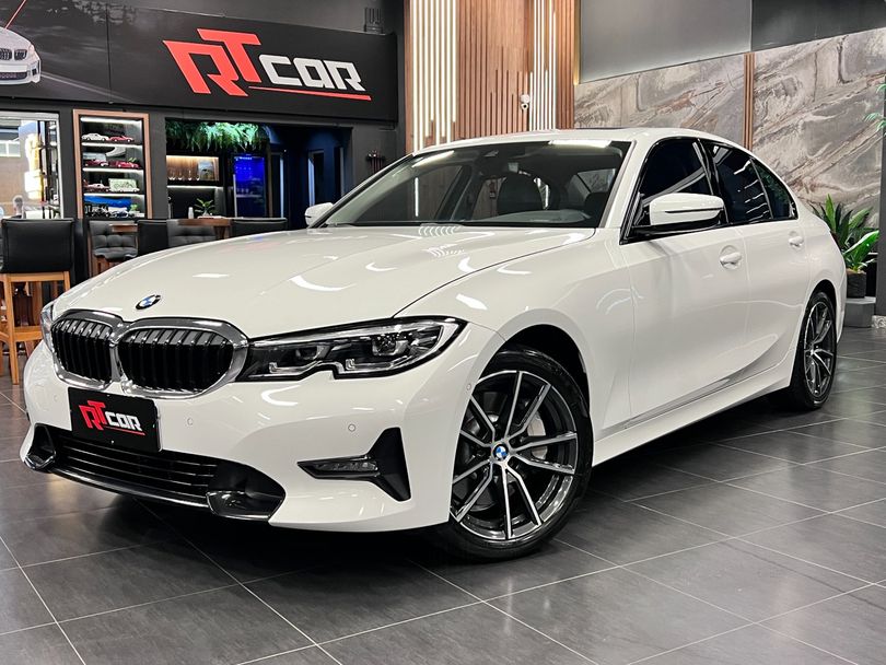 BMW 330i Sport 2.0 TB 16V 4p